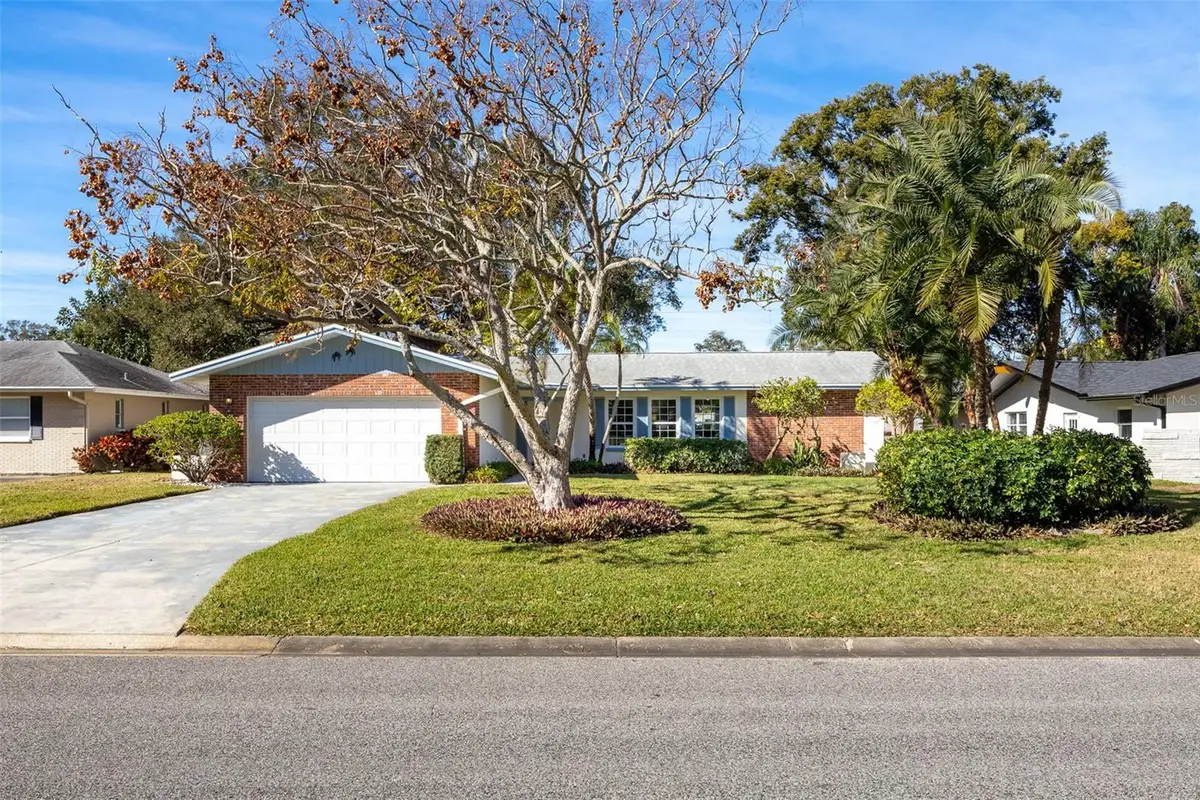 2346 Sarazen Dr, Dunedin, FL 34698 - #1