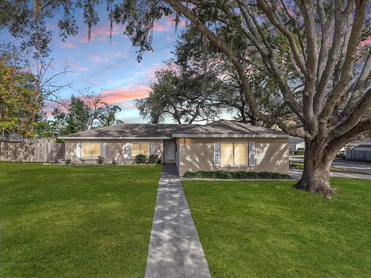 1016 Lady Guinevere Drive, Valrico, FL 33594 - #1