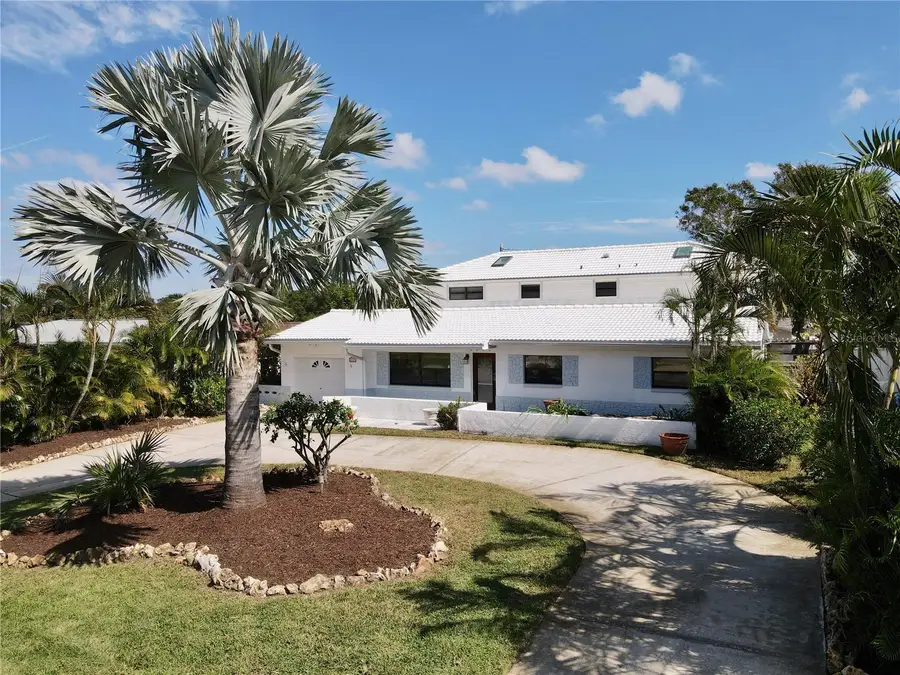 2945 68th Street N, Saint Petersburg, FL 33710 - #2