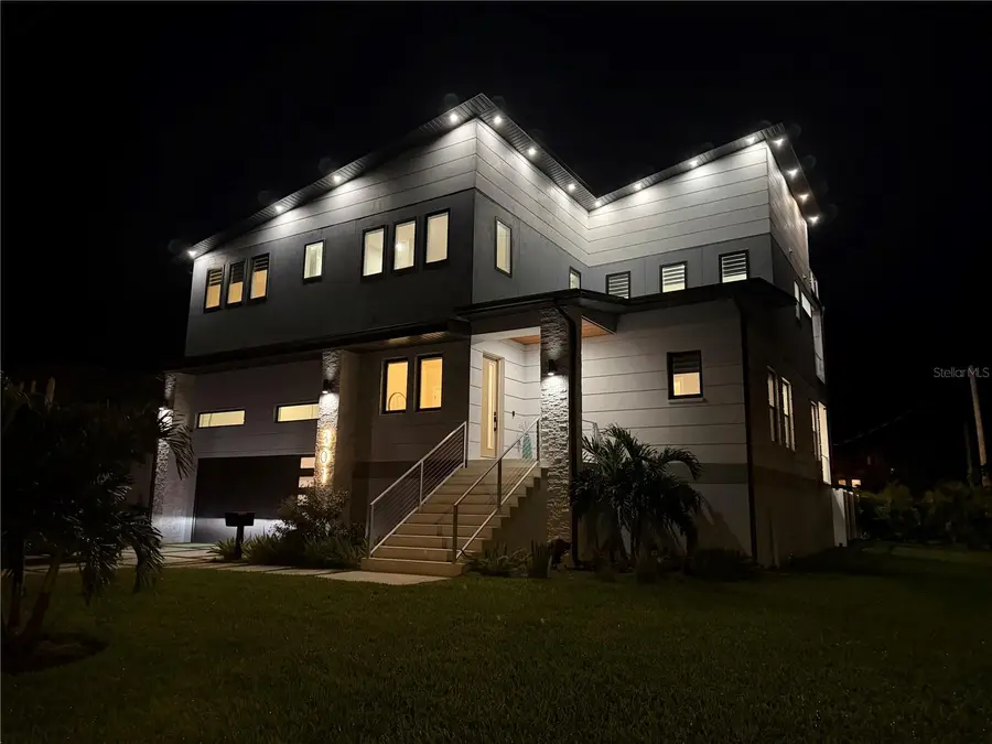 301 79th Street S, Saint Petersburg, FL 33707 - Image #3