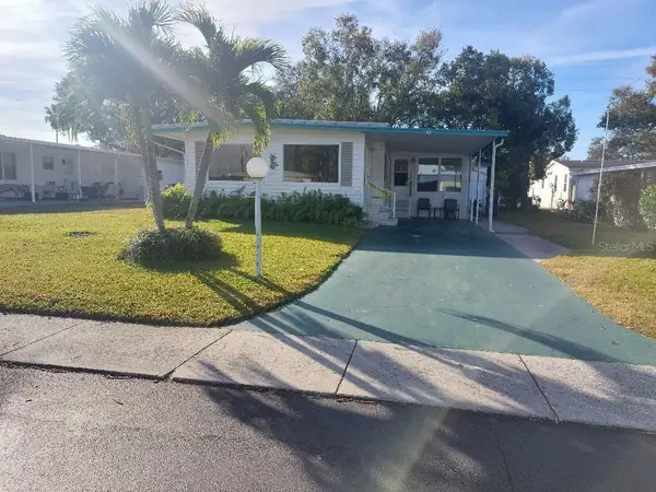216 Independence Avenue #15, PALM HARBOR, FL 34684