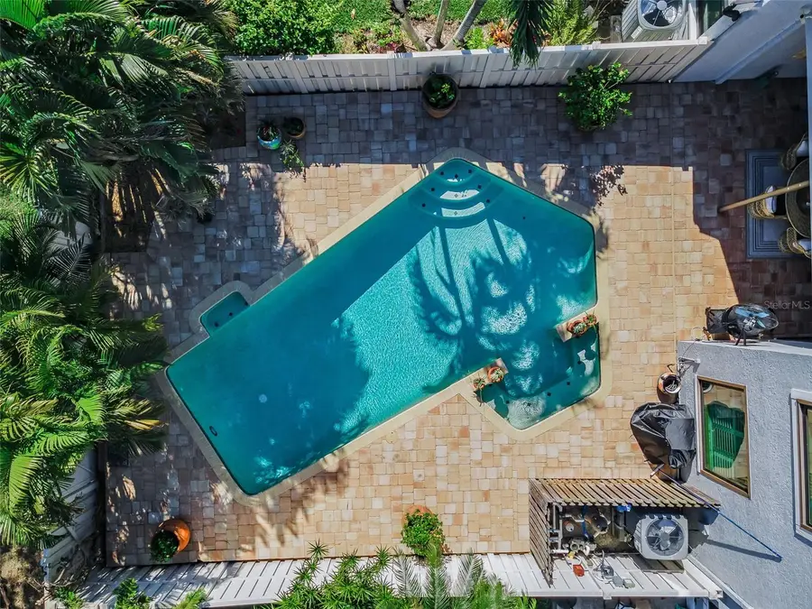 990 San Carlos Court Ne, Saint Petersburg, FL 33702 - #2