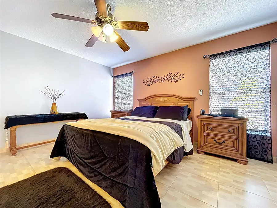 11115 Cherrywood Lane, Riverview, FL 33579 - Image #3