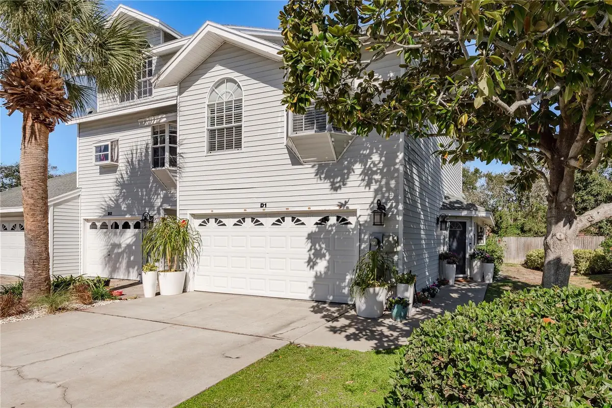 11722 Currie Lane #D1, Largo, FL 33774 - Image #1