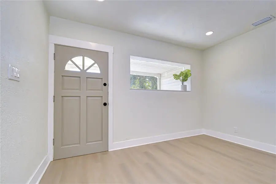 1621 25th Avenue S, Saint Petersburg, FL 33712 - #3