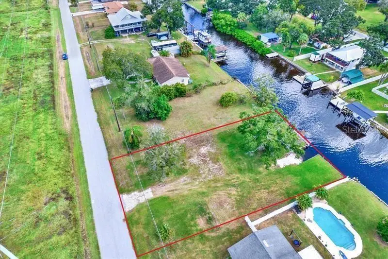9924 Peninsular Drive, Gibsonton, FL 33534 - #1