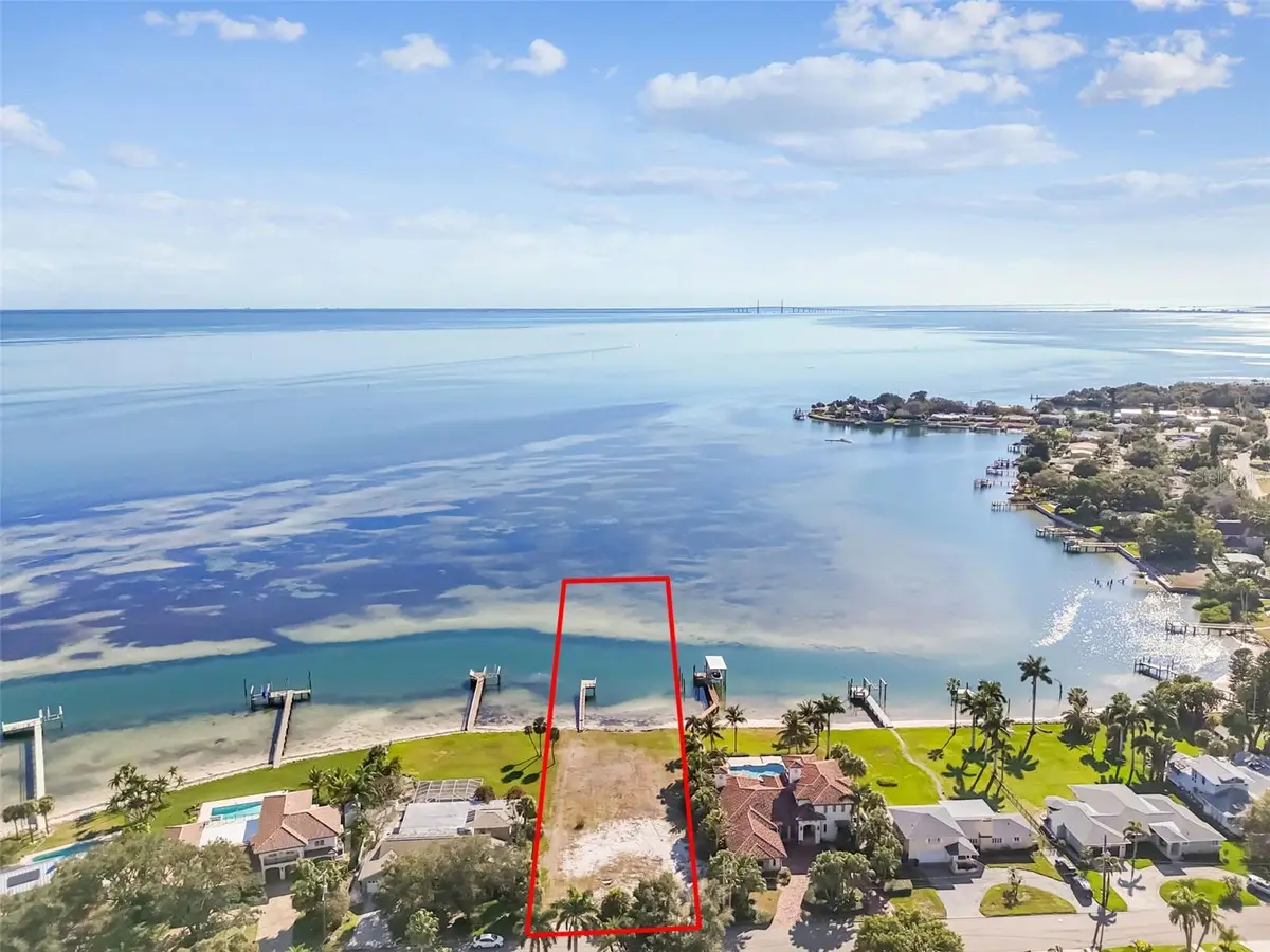 6330 Bahama Shores Drive S, Saint Petersburg, FL 33705 - Image #1