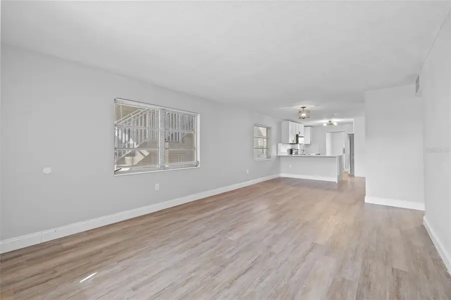 1000 49th Street N #214, Saint Petersburg, FL 33710 - #3