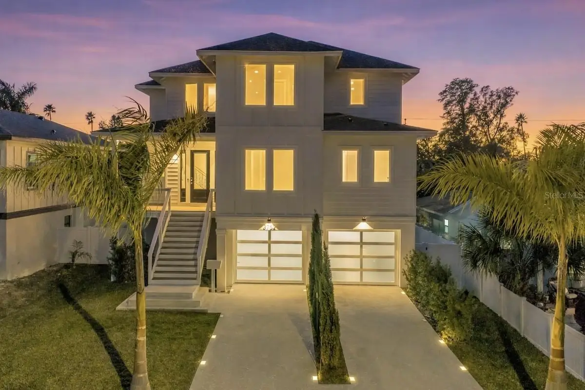 3752 Arkansas Avenue Ne, Saint Petersburg, FL 33703 - #1