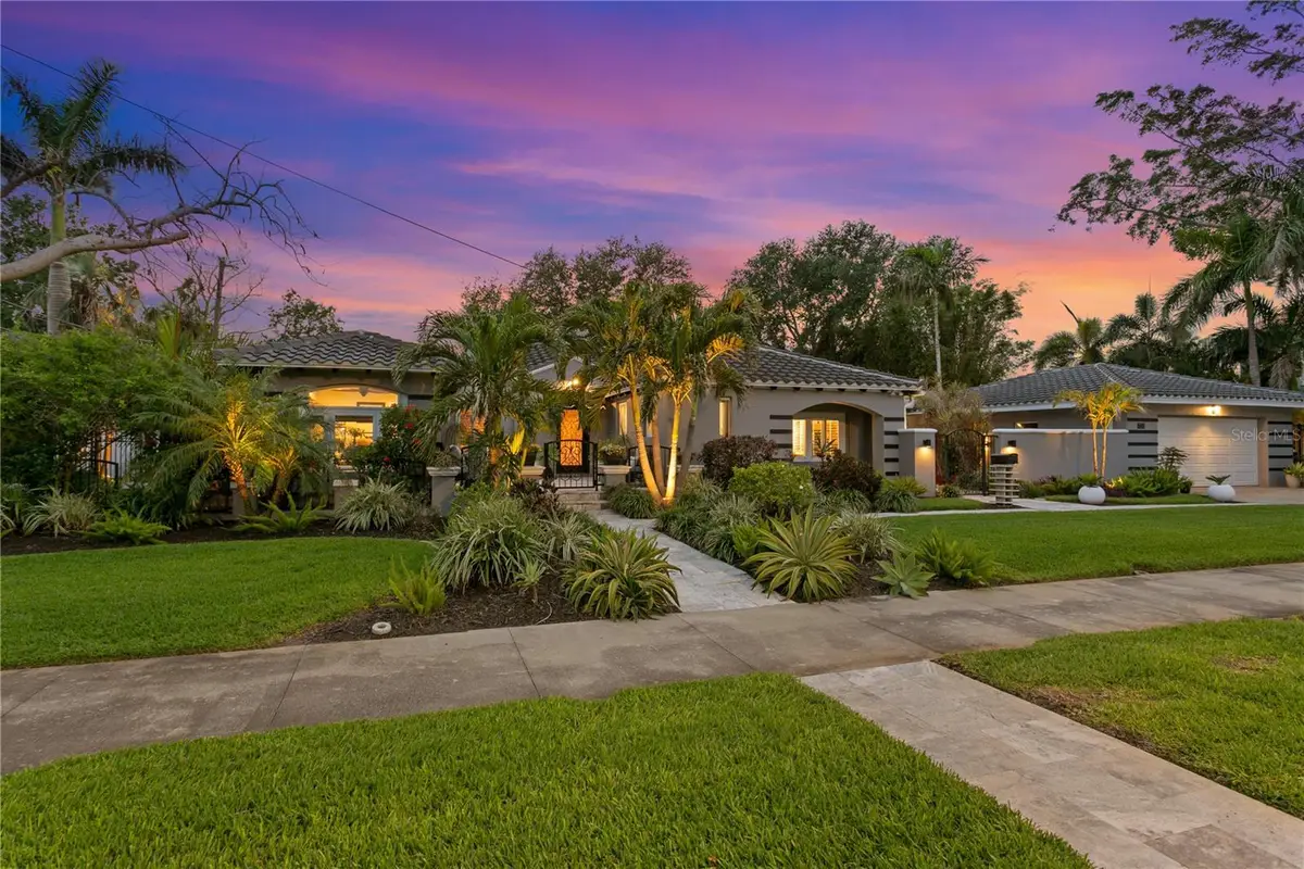 720 Brightwaters Boulevard Ne, Saint Petersburg, FL 33704 - #1