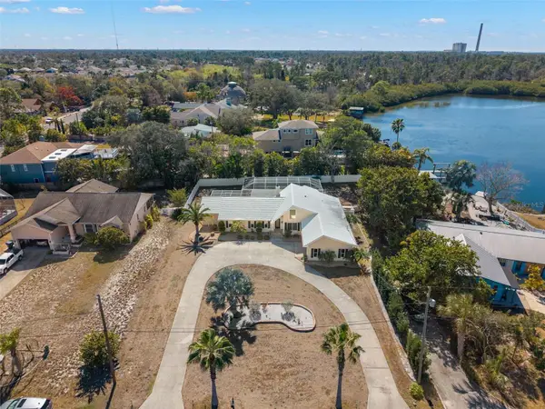 2138 Bayou Drive, HOLIDAY, FL 34691