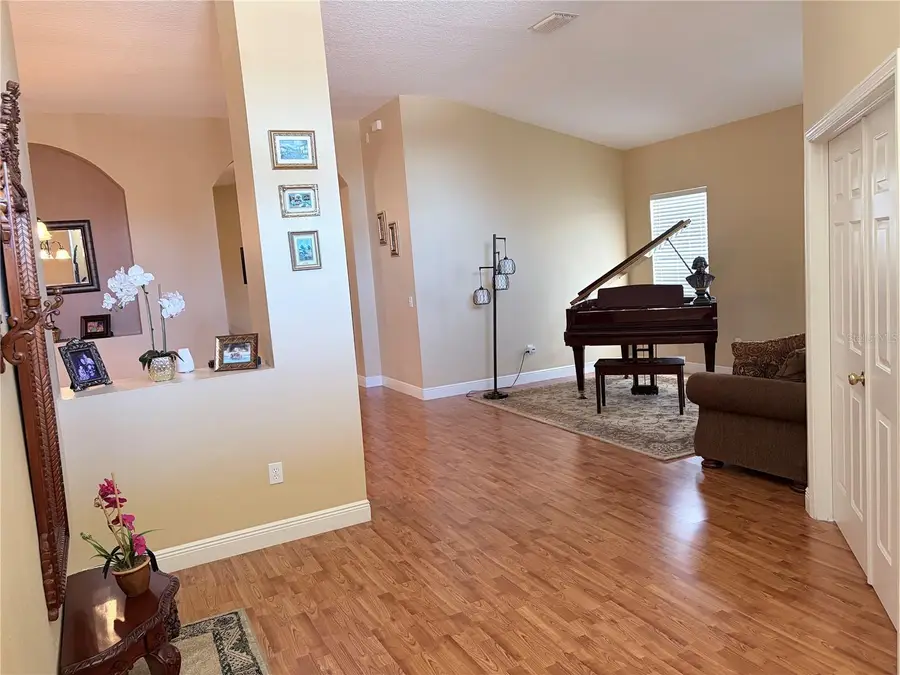 11813 Stonewood Gate Drive, Riverview, FL 33579 - Image #2