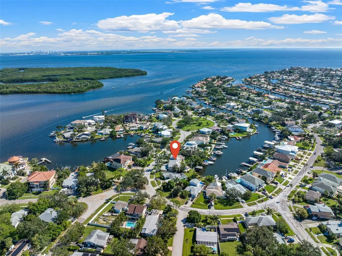 1902 Arrowhead Drive Ne, Saint Petersburg, FL 33703 - #1