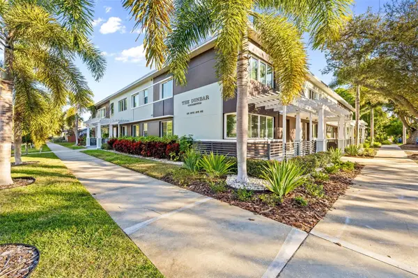 410 12th Avenue Ne #8, ST PETERSBURG, FL 33701