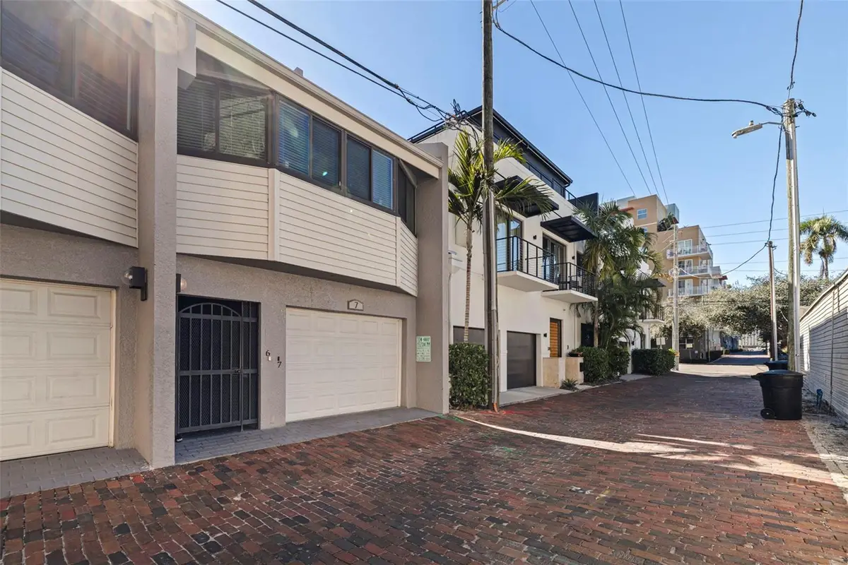 301 2nd Street N #7, Saint Petersburg, FL 33701 - Image #1