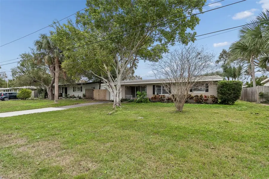 10970 Grove Terrace, Seminole, FL 33772 - Image #3