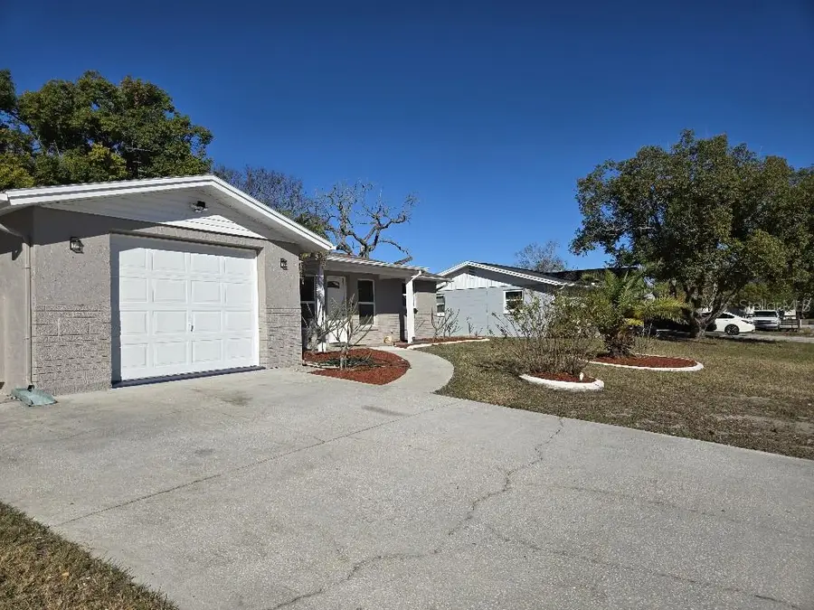 11225 Snyder Avenue, Port Richey, FL 34668 - Image #3