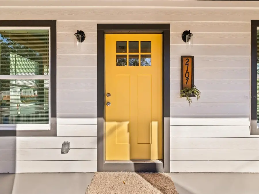 2107 W Cherry Street, Tampa, FL 33607 - #2