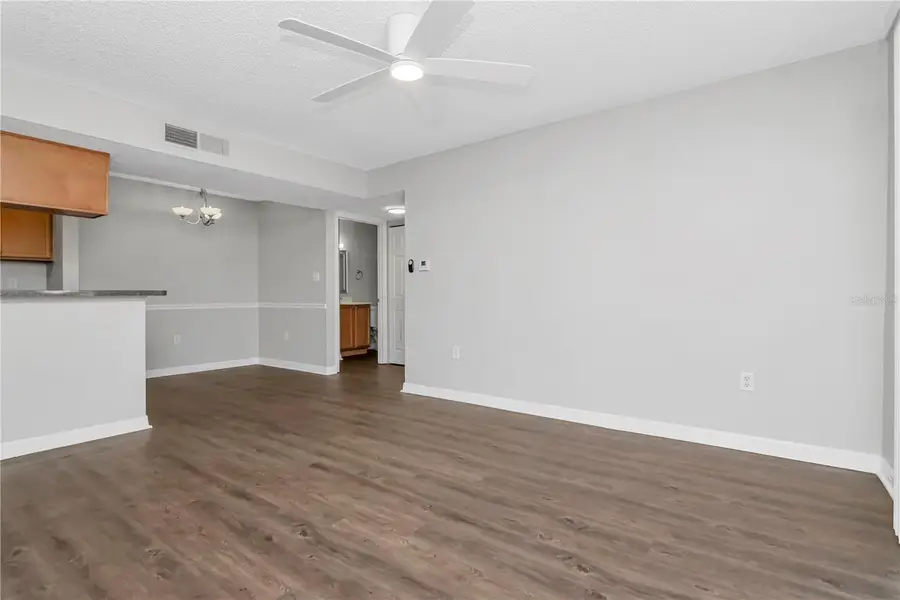 209 Lake Brook Circle #102, Brandon, FL 33511 - Image #3