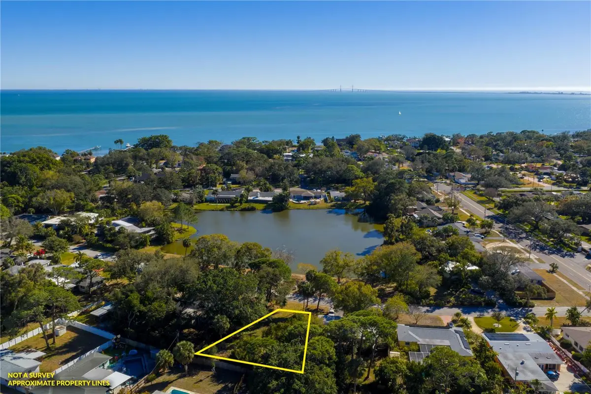 821 69th Avenue S, Saint Petersburg, FL 33705 - #1