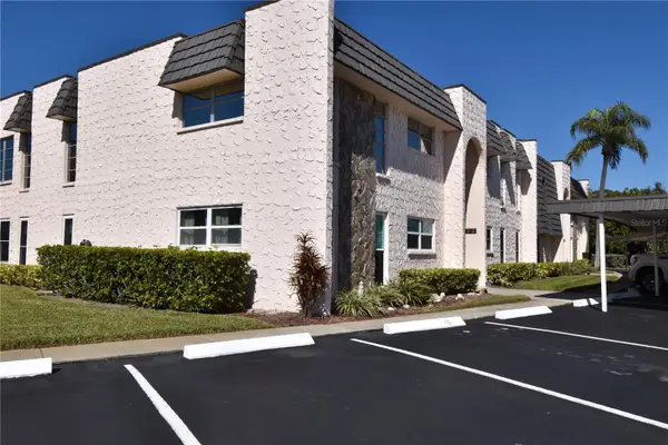 121 Fernwood Circle #121, SEMINOLE, FL 33777