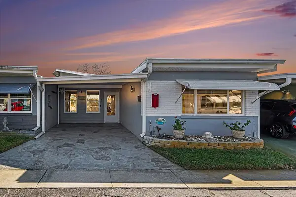 250 Rosery Road Nw #219, LARGO, FL 33770