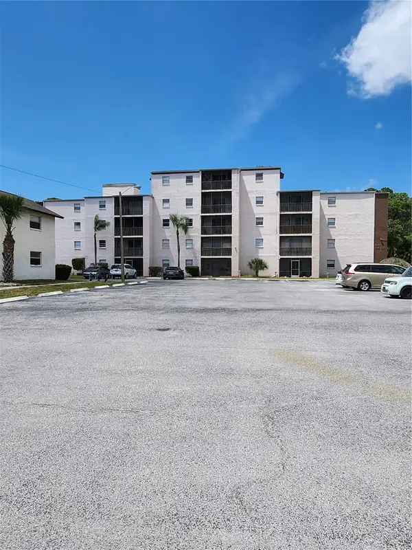 5541 Bay Boulevard #403, PORT RICHEY, FL 34668