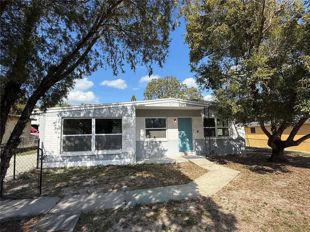 617 Pent Street, Tarpon Springs, FL 34689 - Image #1