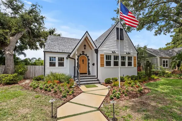 2420 14th Street N, ST PETERSBURG, FL 33704