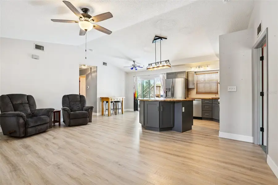 15327 Green Jay Road, Weeki Wachee, FL 34614 - Image #3