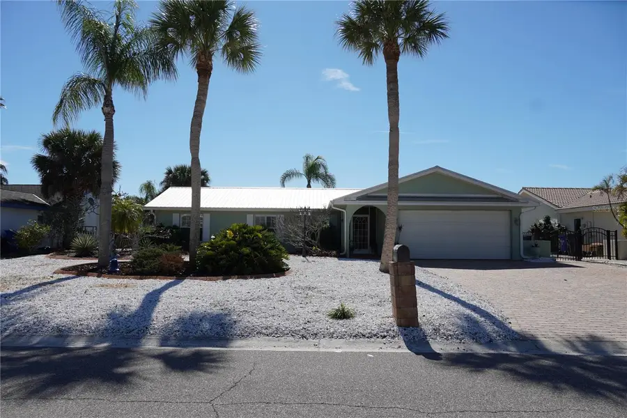 908 Sago Palm Way, Apollo Beach, FL 33572 - #2