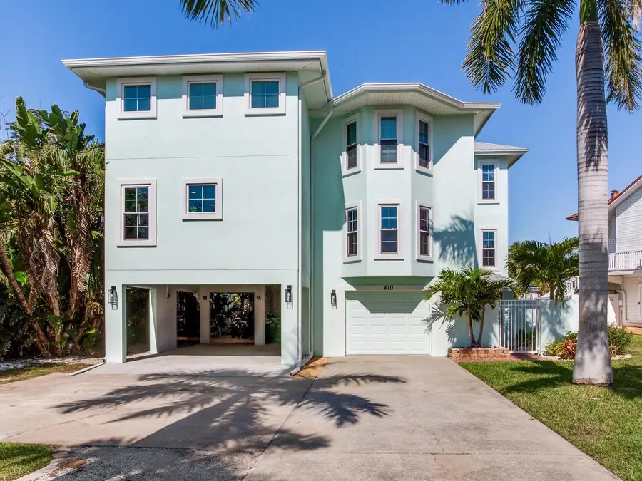 410 140th Avenue E, Madeira Beach, FL 33708 - #2