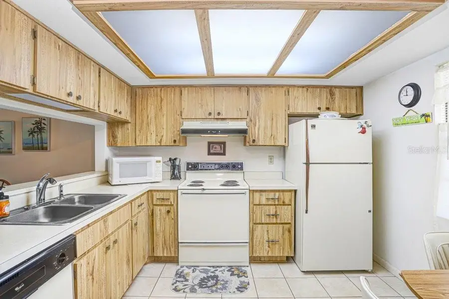 38429 Cottonwood Place, Zephyrhills, FL 33542 - Image #3