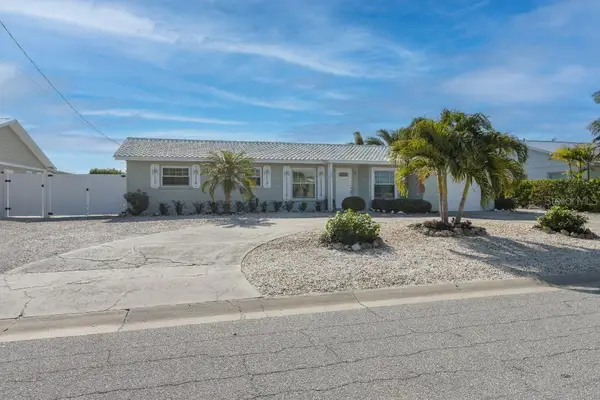 529 67th Street, HOLMES BEACH, FL 34217