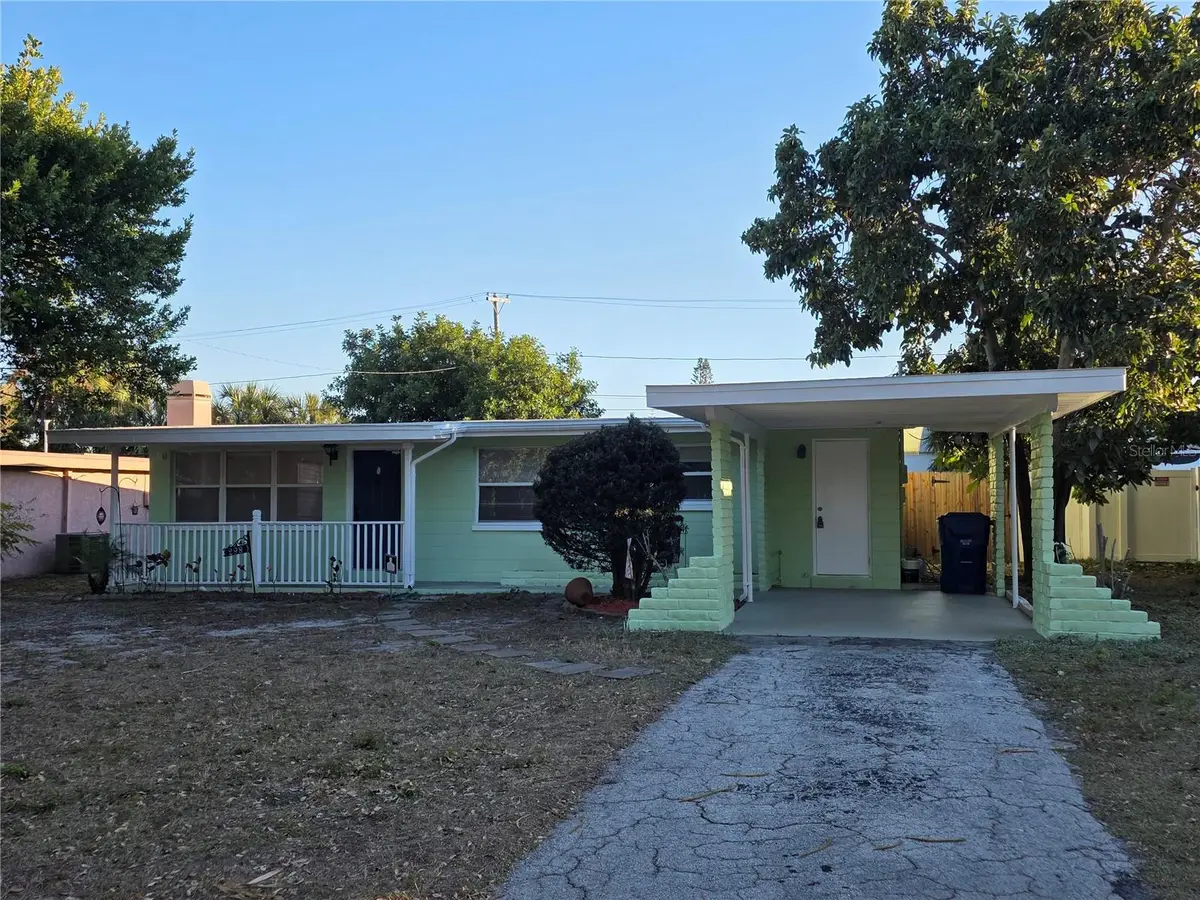 298 11th Avenue Sw, Largo, FL 33770 - Image #1