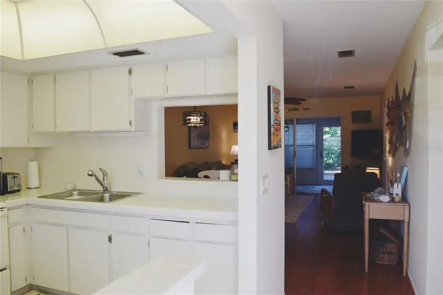 1016 De Soto Drive, Dunedin, FL 34698 - Image #2