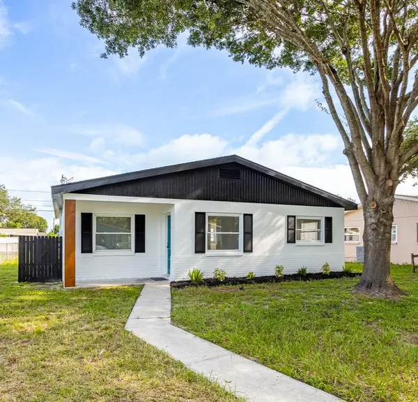829 89th Avenue N, ST PETERSBURG, FL 33702
