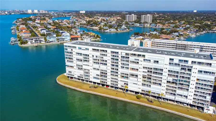 6060 Shore Boulevard S #906, Gulfport, FL 33707 - #2