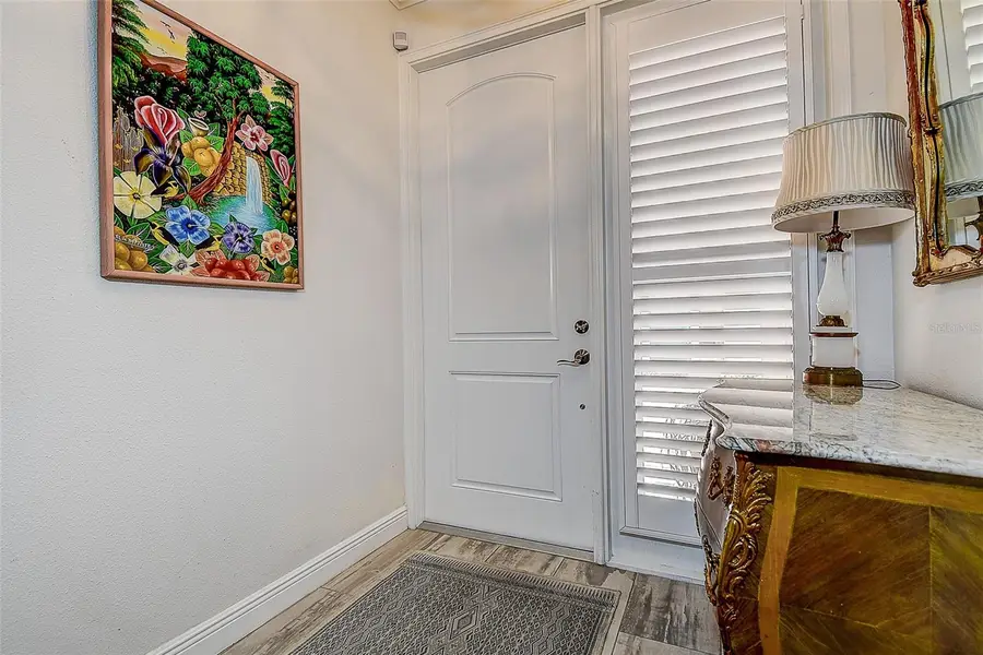 411 Regent Lane N, Saint Petersburg, FL 33701 - #3