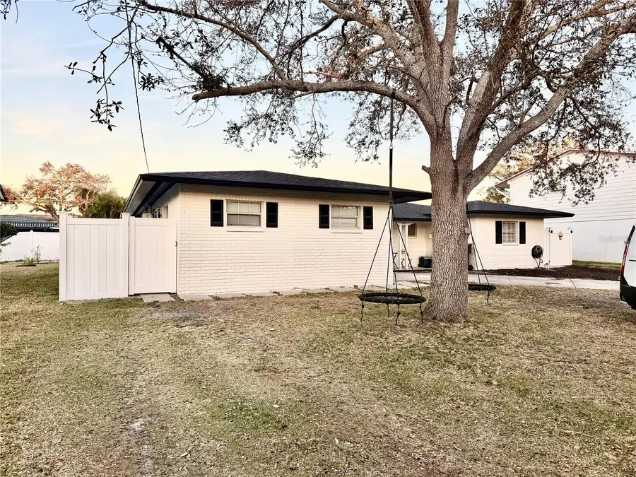 4911 Shetland Avenue, Tampa, FL 33615 - #2