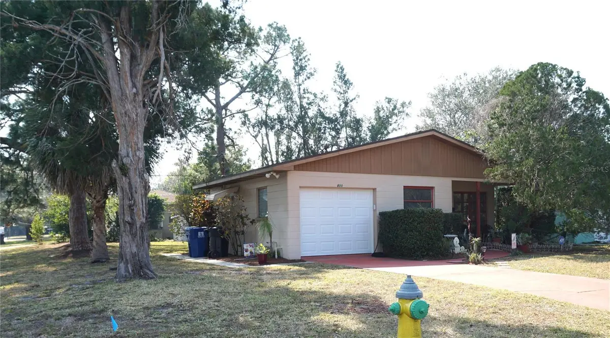 800 74th Avenue N, Saint Petersburg, FL 33702 - #1