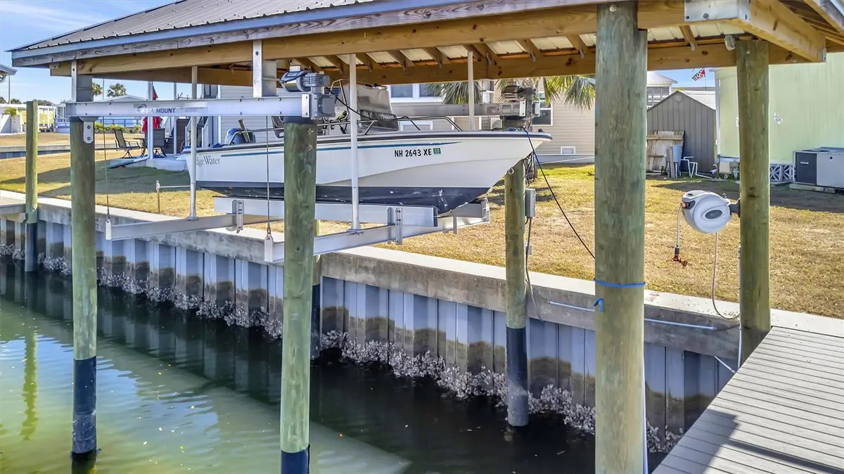 129 E Saint Lucia Loop, Apollo Beach, FL 33572 - #1