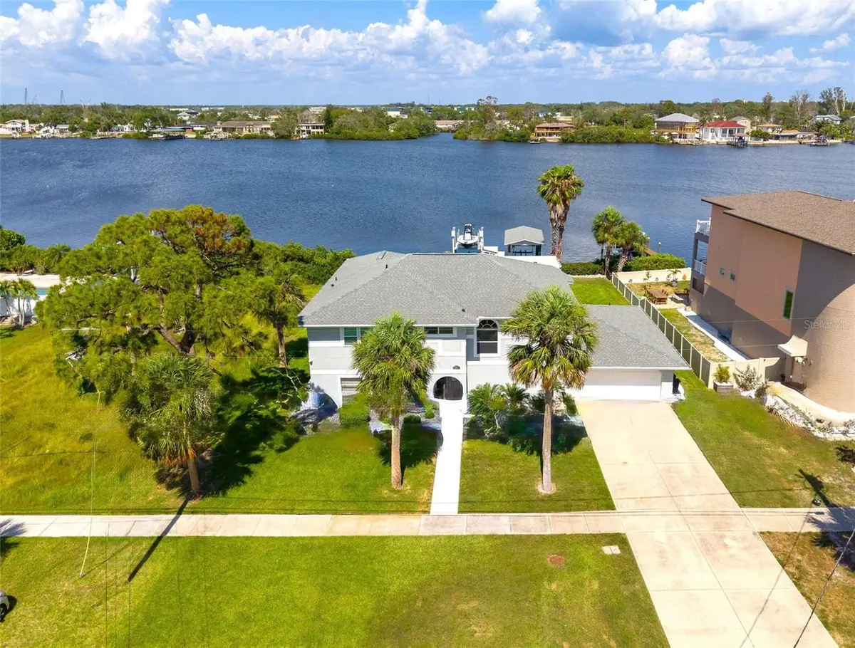 644 Bayshore Drive, Tarpon Springs, FL 34689 - Image #1