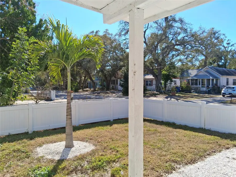 2020 13th Street S, Saint Petersburg, FL 33705 - #3