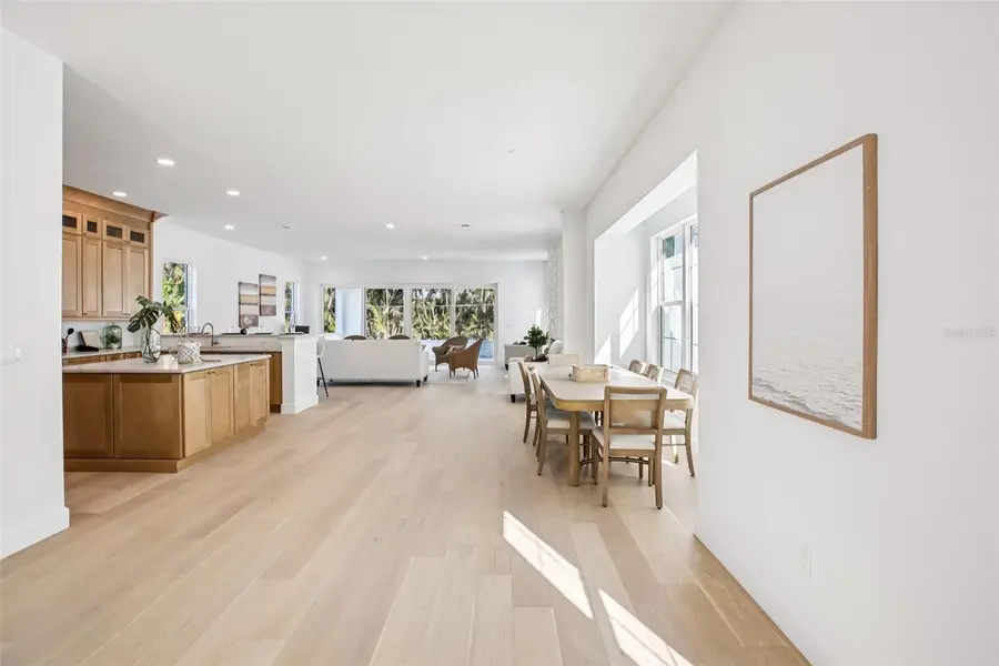 126 Ricardo Way Ne, Saint Petersburg, FL 33704 - #3