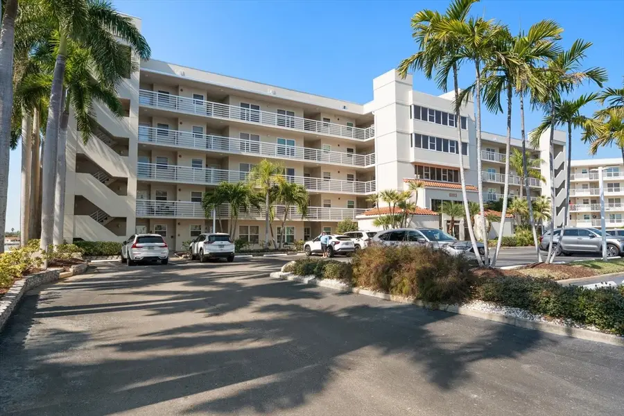 6083 Bahia Del Mar Circle #358, Saint Petersburg, FL 33715 - Image #2