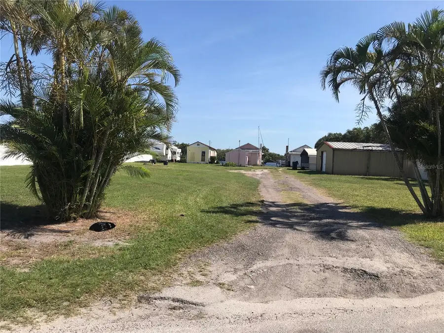 3306 W Shell Point Road, Ruskin, FL 33570 - Image #3