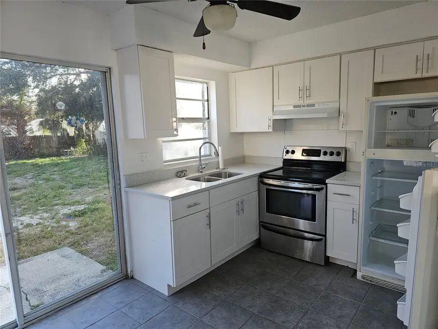 2156 19th Avenue Sw, Largo, FL 33774 - Image #3