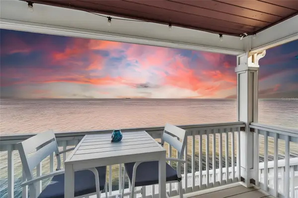 5110 Coquina Key Drive Se #C, ST PETERSBURG, FL 33705