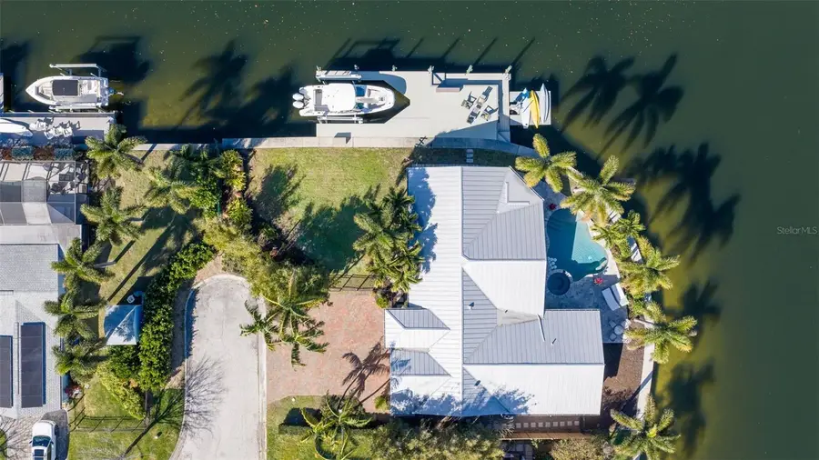 1481 49th Avenue Ne, Saint Petersburg, FL 33703 - #2